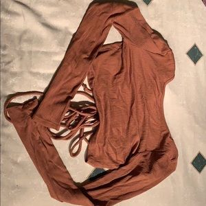 Long sleeve crop top
